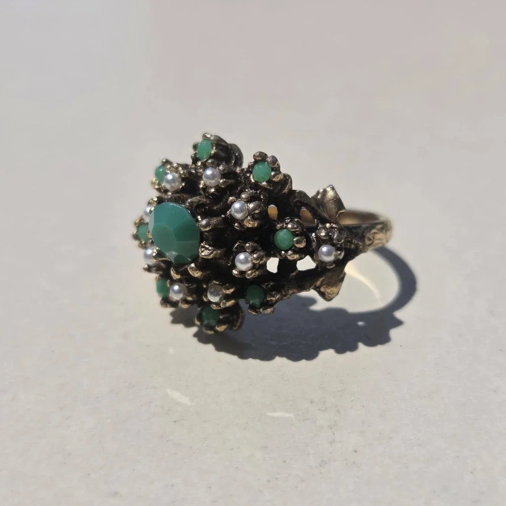 Vintage Gold Tone Metal Floral Cluster Ring Size 7.75 Green Faux Pearl